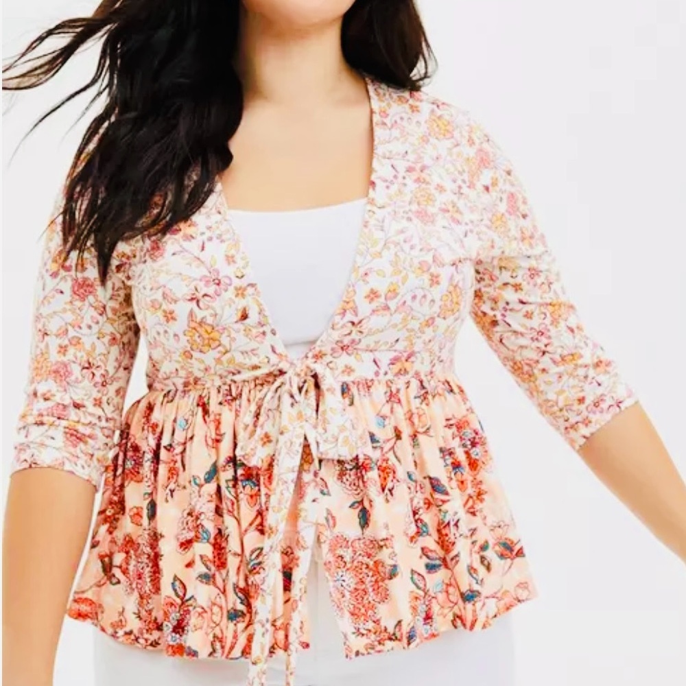 Torrid Women’s Plus Size Knit Baby Doll Jacket Size 5 Floral Peach Tie Front